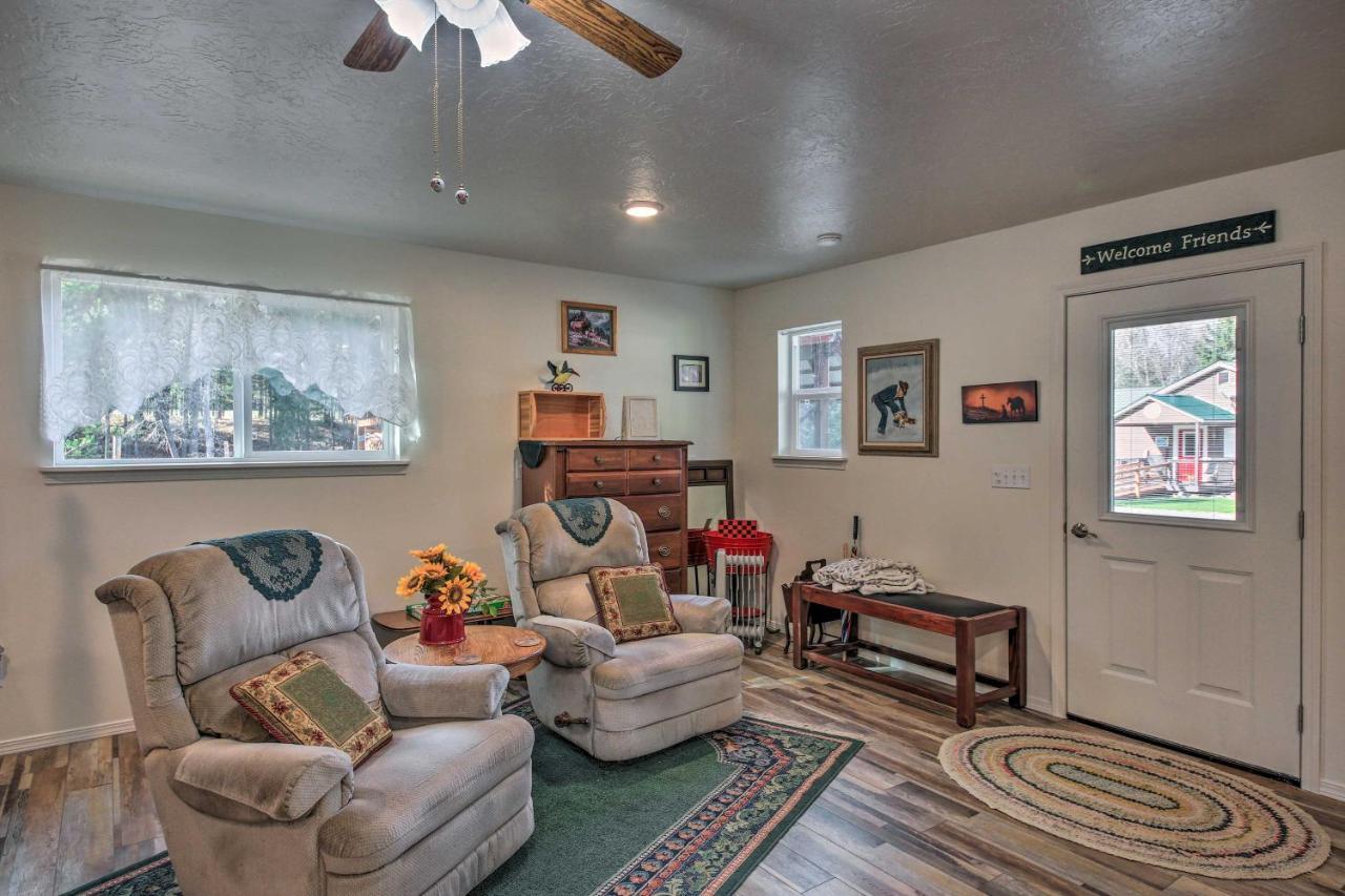 Pet-Friendly Libby Cottage With Mountain Views! Dış mekan fotoğraf
